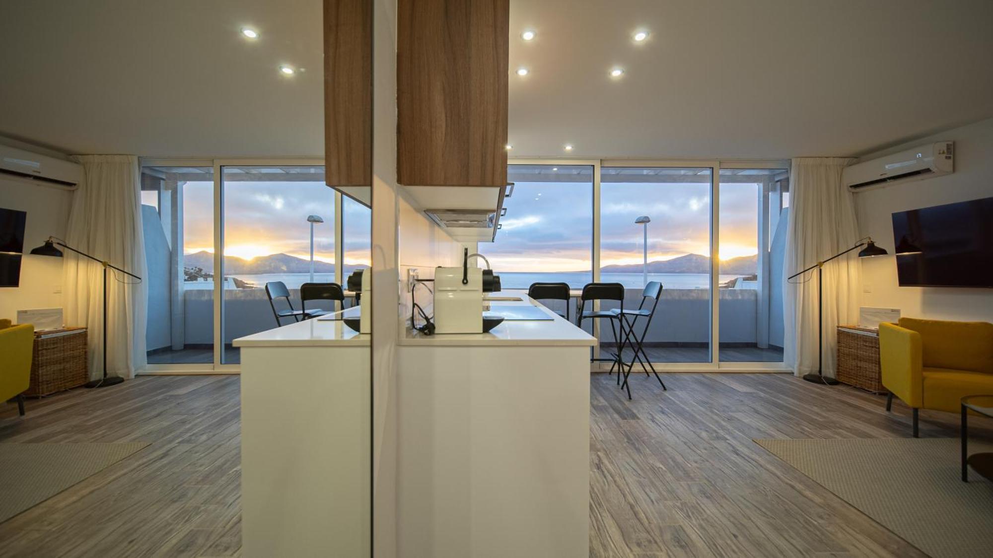Ocean Suite Tias Exterior photo