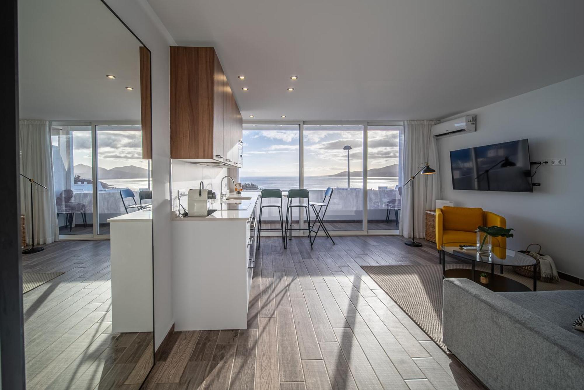 Ocean Suite Tias Exterior photo